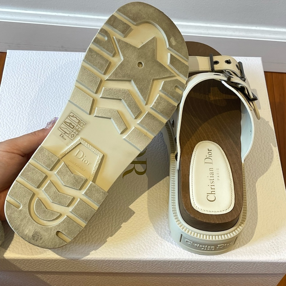 DIORQUAKE STRAP SANDALS - Picture 9 of 10